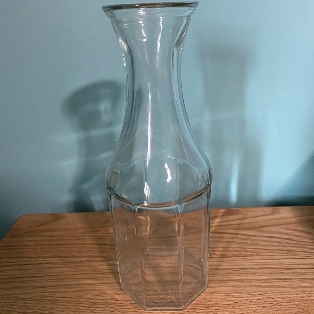 Glass Carafe - Picture 1 of 3